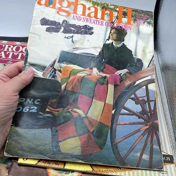 Lot of 10 books and individual patterns baby book from 1944 crochet knitting - Picture 9 of 15